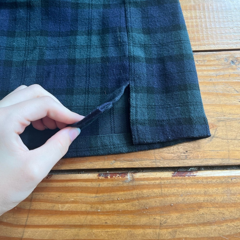 (558) BRANDY MELVILLE SKIRT - Picture 2 of 5